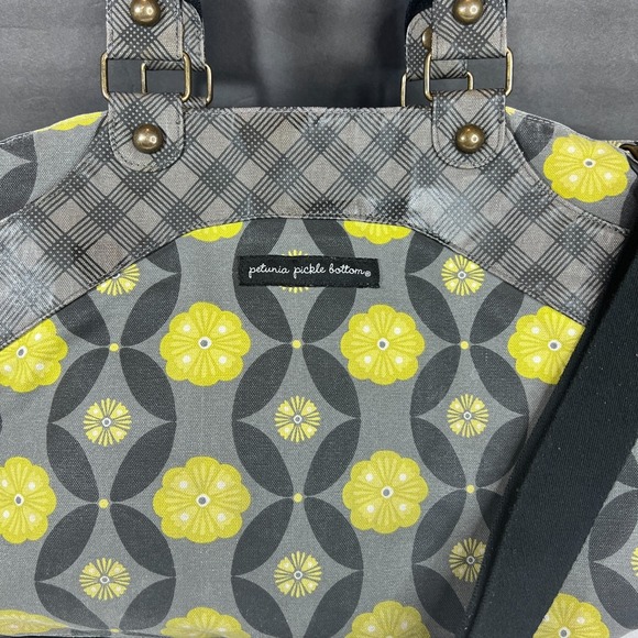 Petunia Pickle Bottom Wistful Weekender Diaper Bag Yellow Gray Floral Large Tote - Picture 9 of 15